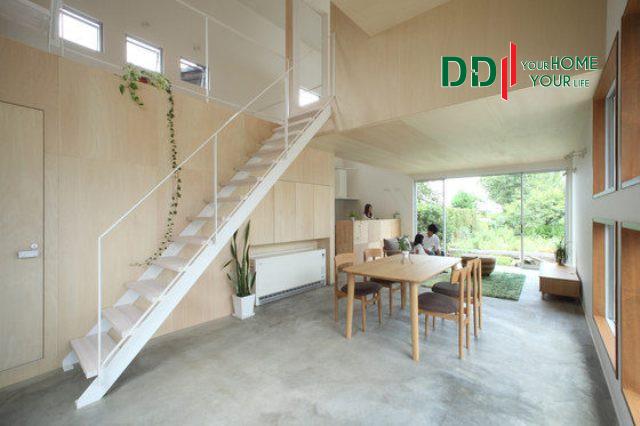 Toàn bộ nội thất trong nhà đều được làm bằng gỗ mang lại cảm giác ấm áp và thân thiện.