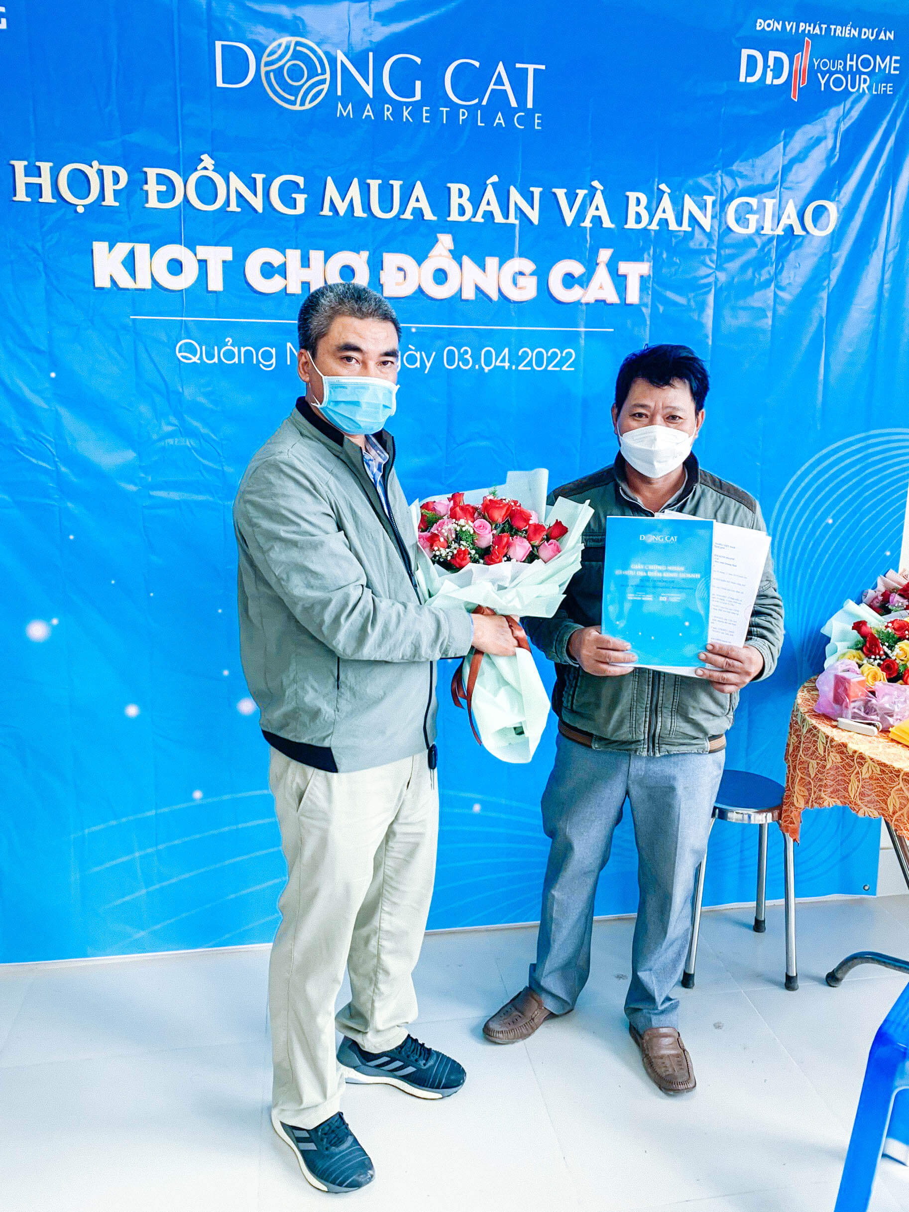DDI tổ chức lễ ký Hợp đồng mua bán và bàn giao sản phẩm Kiot chợ Đồng Cát (Đồng Cát Marketplace).