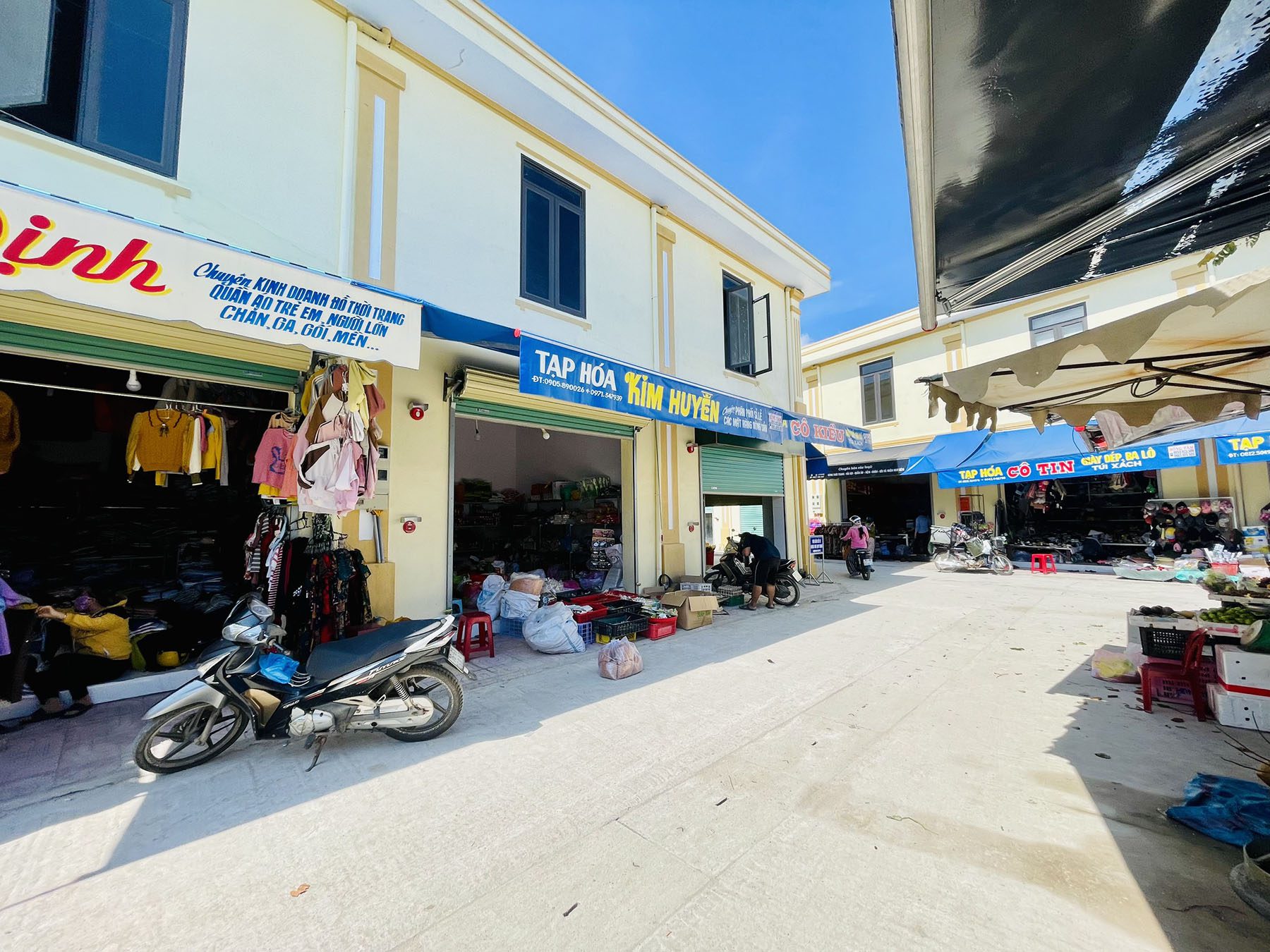 Phố Chợ Đồng Cát hoạt động sầm uất
