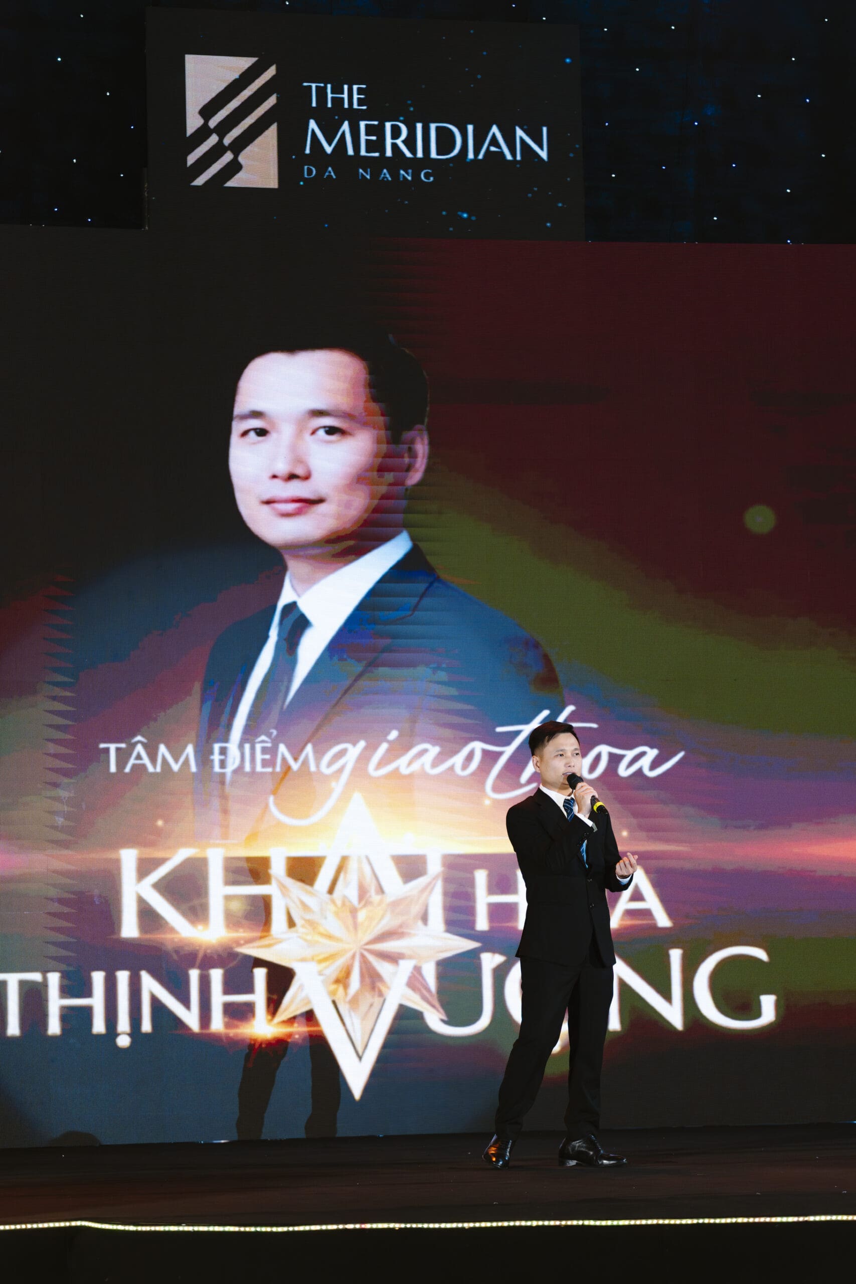 The Meridian ra mắt tại Đà Nẵng: “Siêu du thuyền” kiến trúc kiêu hãnh vươn mình bên sông Hàn 5 C2.14 scaled